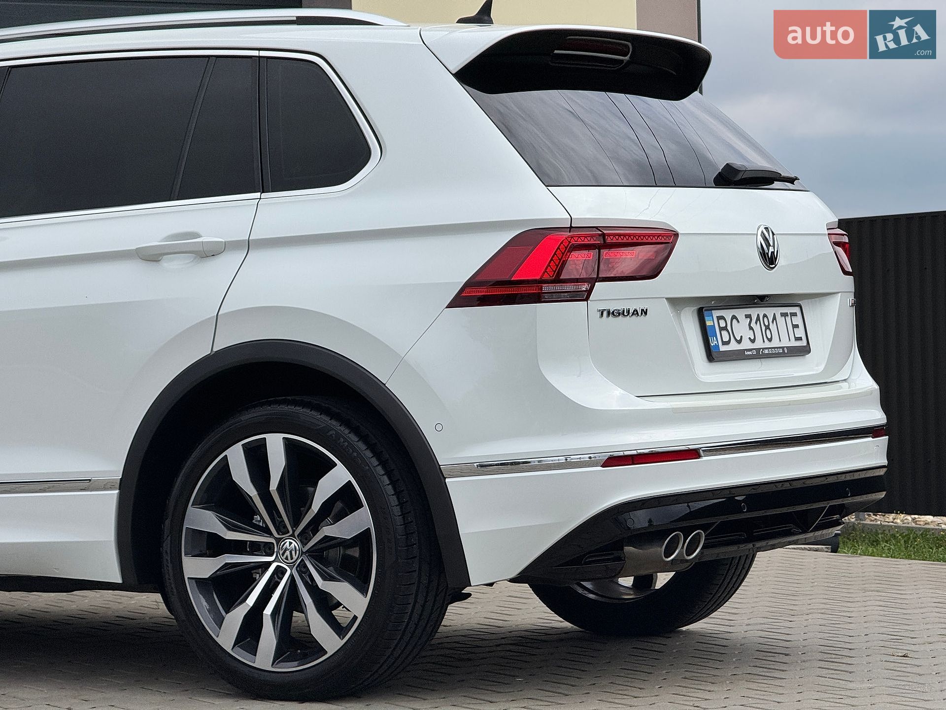 Volkswagen Tiguan 2019 VIN WVGZZZ5NZLW814441 фото оголошення 59 з 101