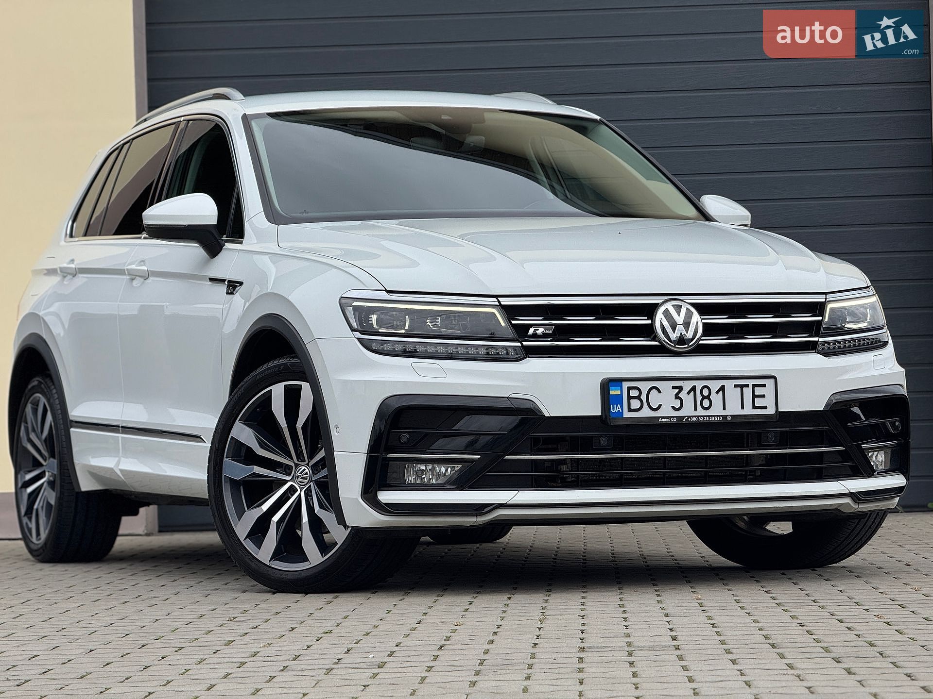 Volkswagen Tiguan 2019 VIN WVGZZZ5NZLW814441 фото оголошення 6 з 101