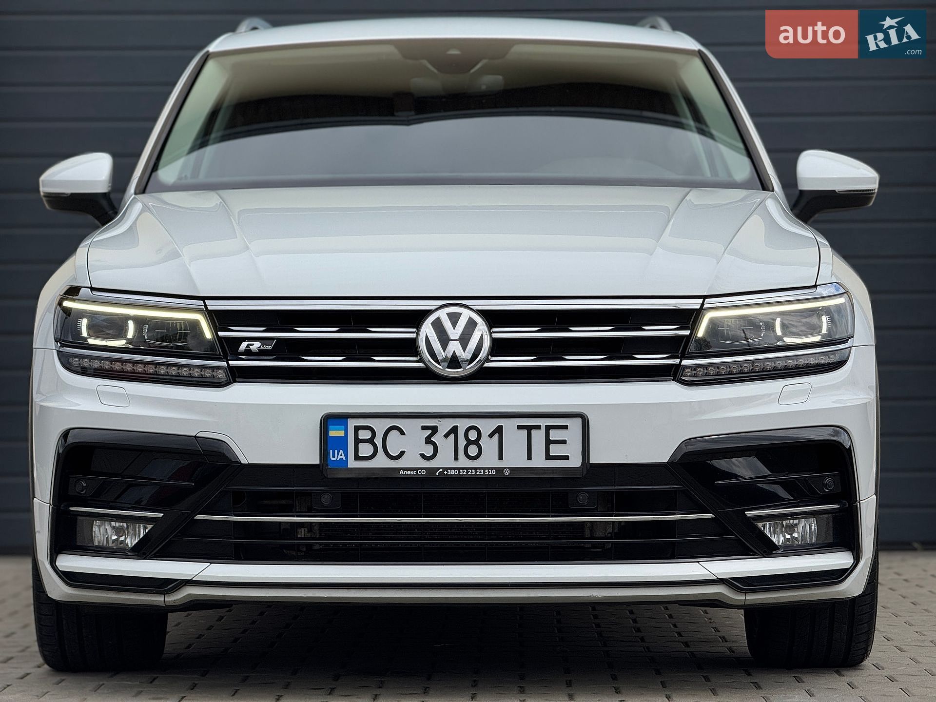 Volkswagen Tiguan 2019 VIN WVGZZZ5NZLW814441 фото оголошення 18 з 101