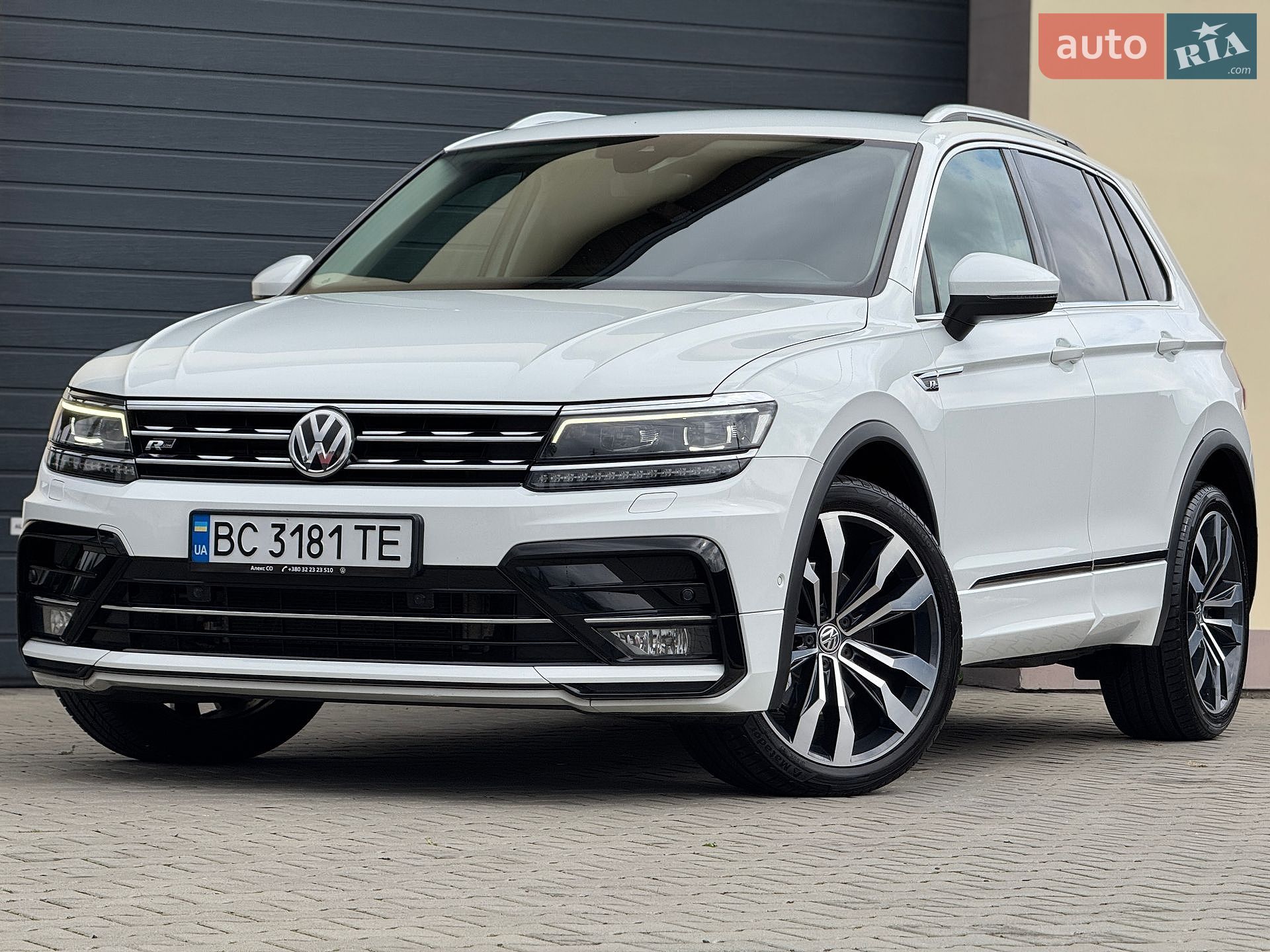 Volkswagen Tiguan 2019 VIN WVGZZZ5NZLW814441 фото оголошення 19 з 101