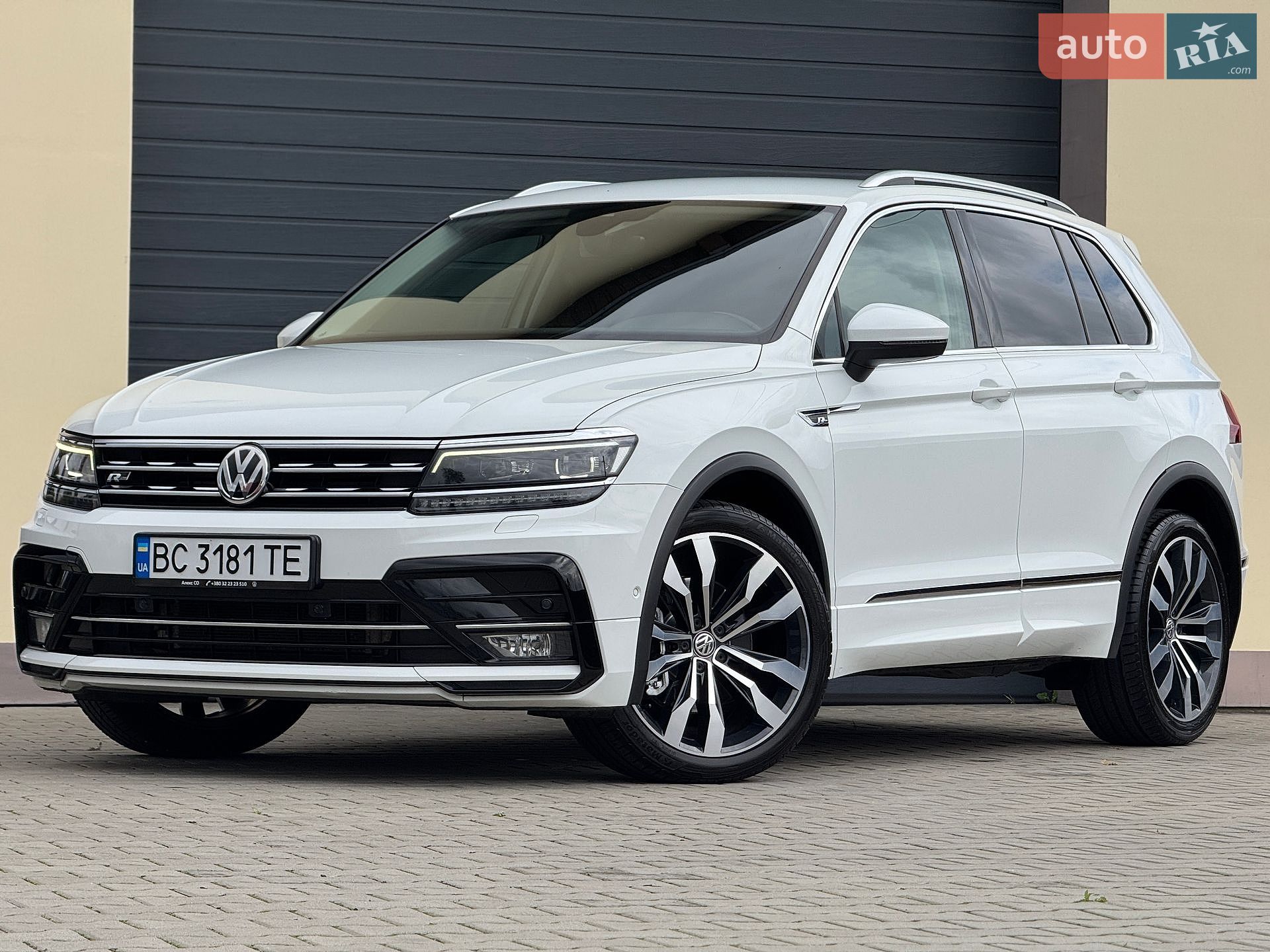 Volkswagen Tiguan 2019 VIN WVGZZZ5NZLW814441 фото оголошення 21 з 101