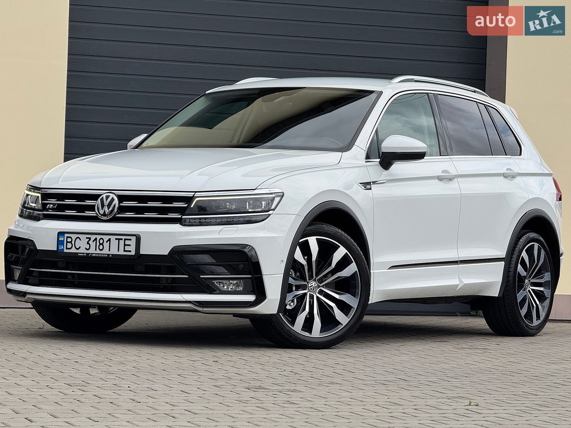 Volkswagen Tiguan 2019 VIN WVGZZZ5NZLW814441 фото оголошення 22 з 101