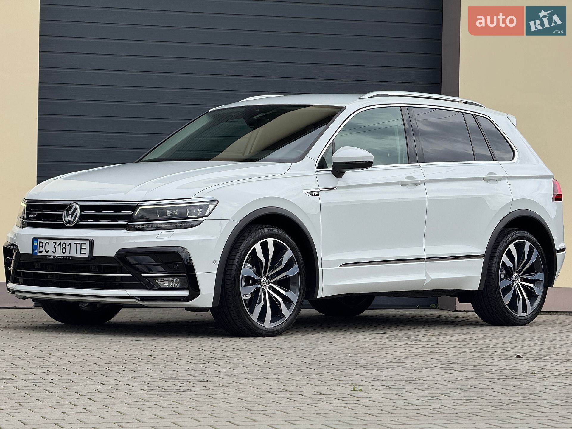 Volkswagen Tiguan 2019 VIN WVGZZZ5NZLW814441 фото оголошення 23 з 101