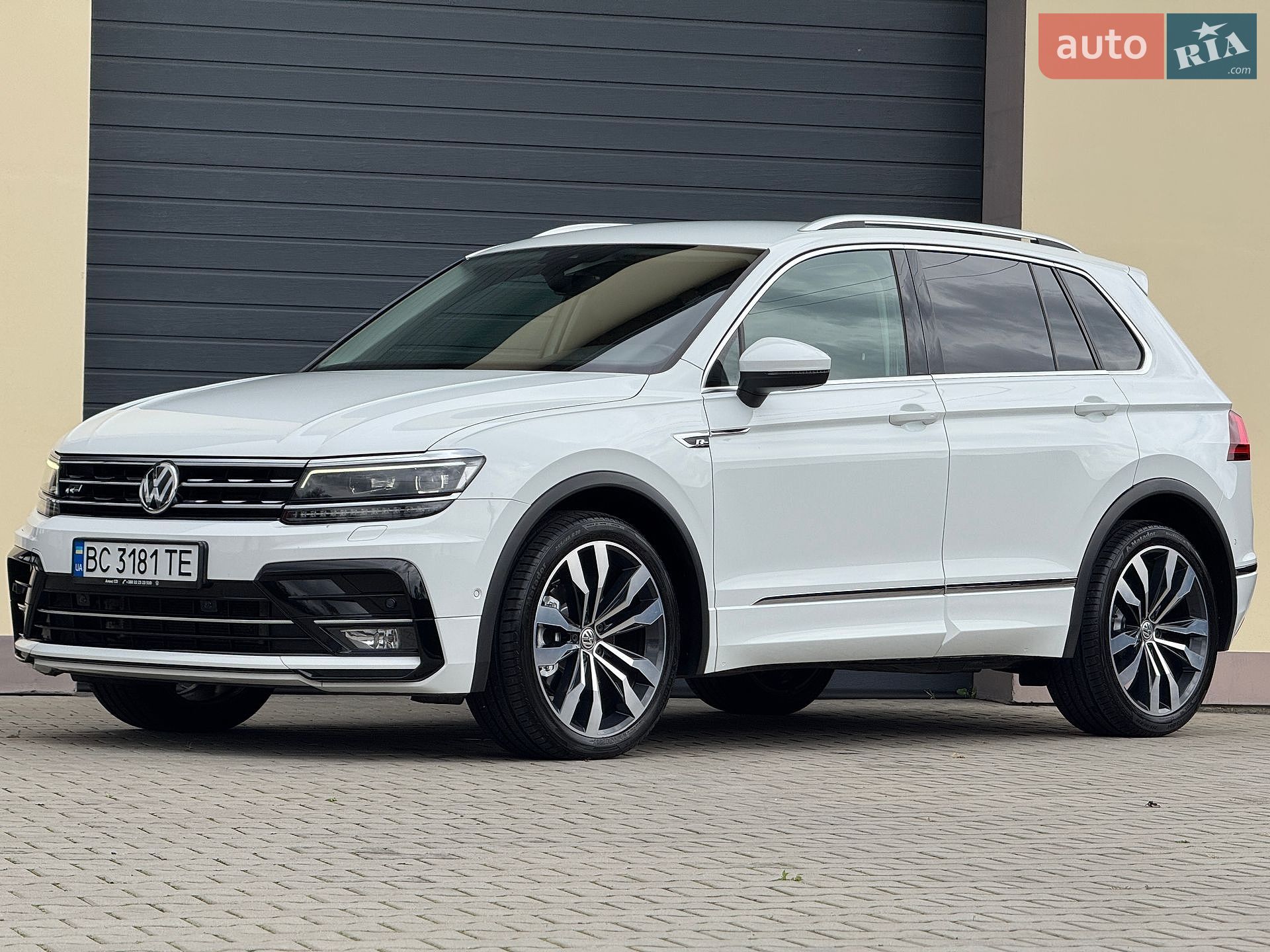 Volkswagen Tiguan 2019 VIN WVGZZZ5NZLW814441 фото оголошення 24 з 101