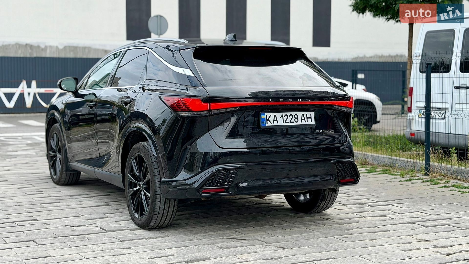 Lexus RX 2024 VIN 2T2BBMCA2RC049083 фото оголошення 7 з 16