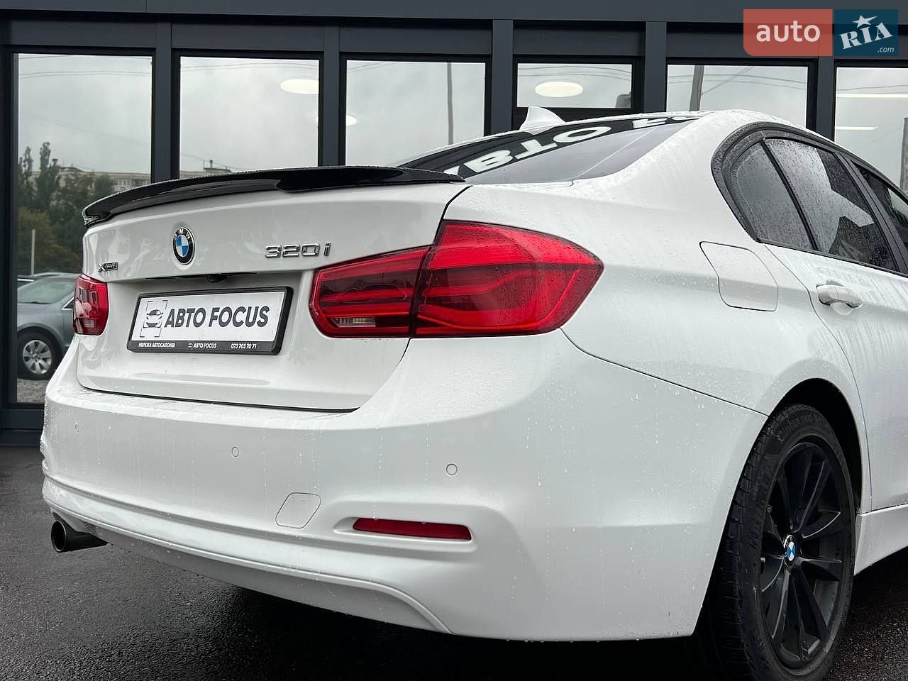 BMW 3 Series 2017 VIN WBA8A3C3XHK692448 фото оголошення 8 з 20