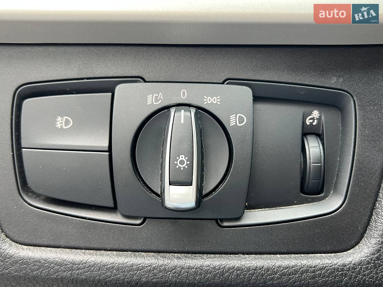 BMW 3 Series 2017 VIN WBA8A3C3XHK692448 фото оголошення 17 з 20
