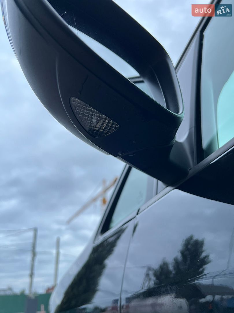 Volkswagen Touran 2015 VIN WVGZZZ1TZFW082789 фото оголошення 23 з 55