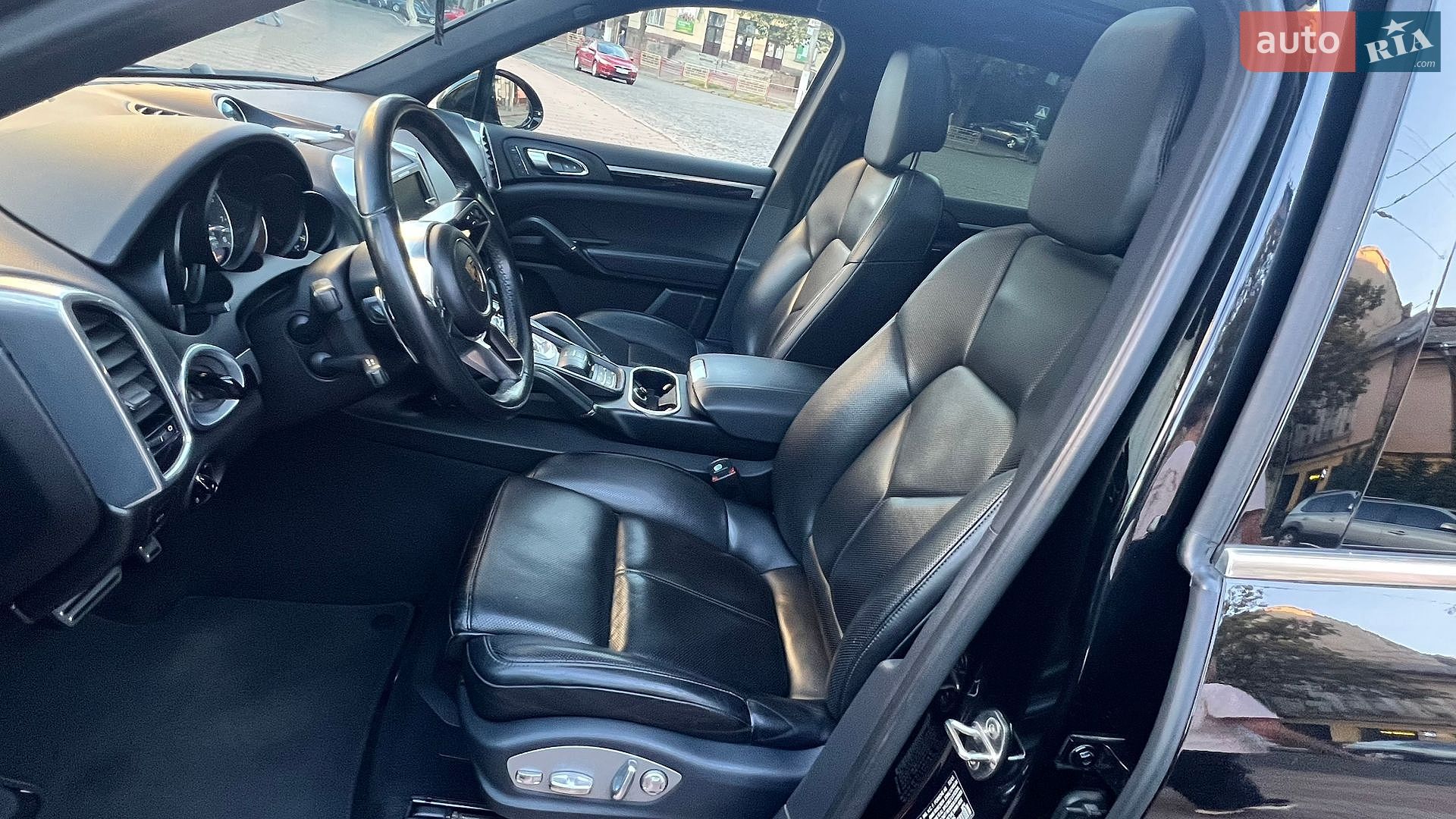 Porsche Cayenne 2015 VIN WP1AE2A20GLA59106 фото оголошення 17 з 38