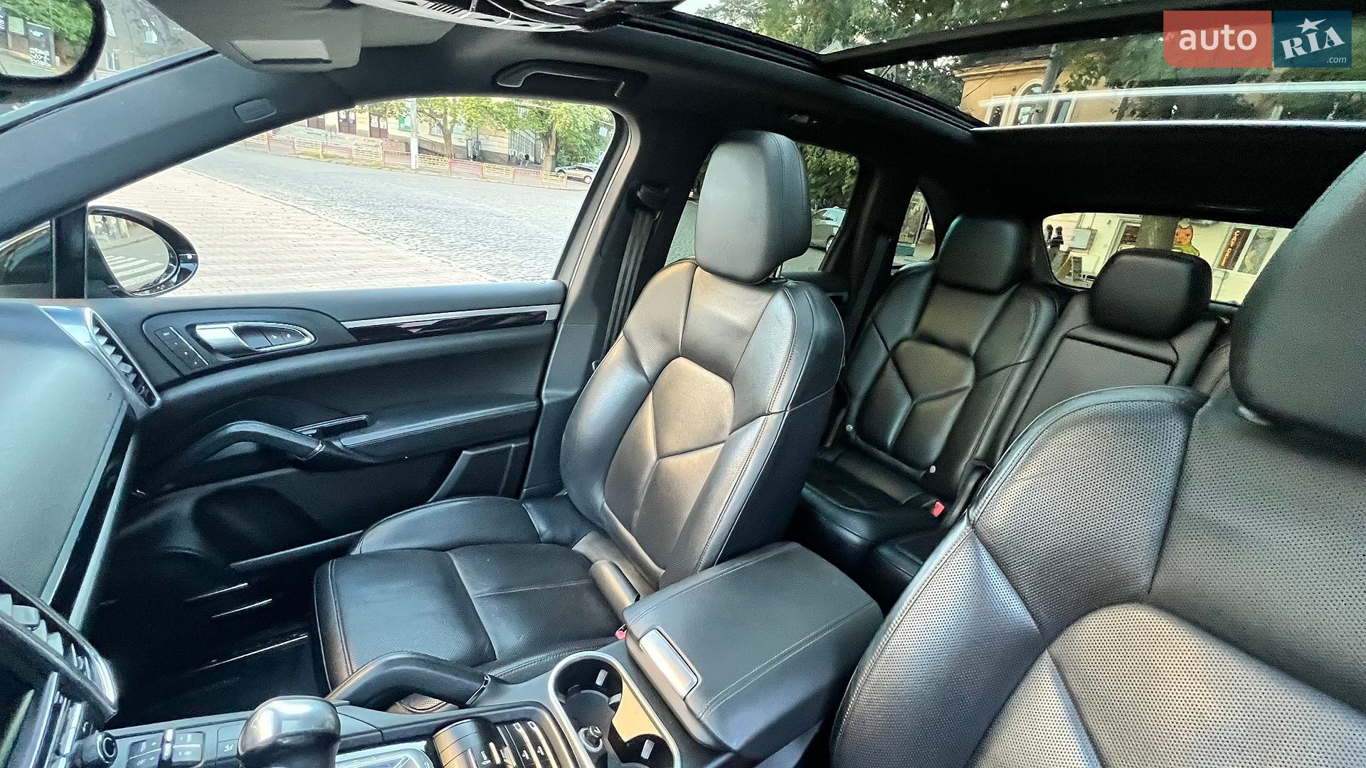 Porsche Cayenne 2015 VIN WP1AE2A20GLA59106 фото оголошення 26 з 38