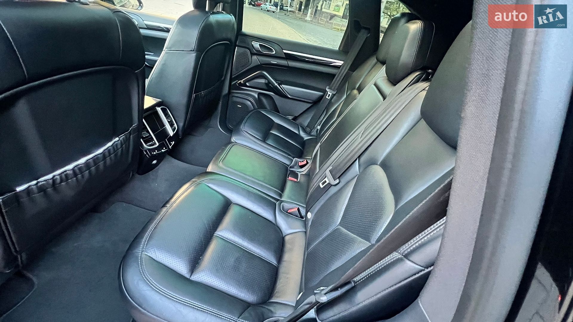 Porsche Cayenne 2015 VIN WP1AE2A20GLA59106 фото оголошення 27 з 38