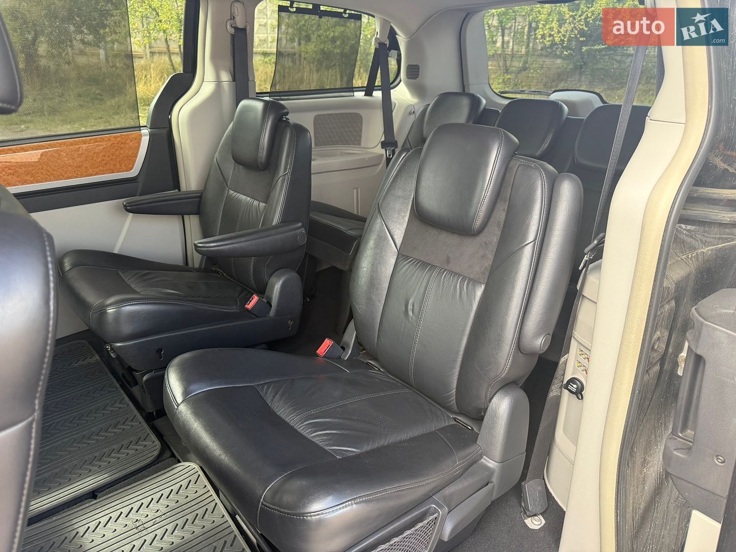 Chrysler Gr.voyager 2008 VIN 1A8HSH4918B142287 фото оголошення 12 з 25