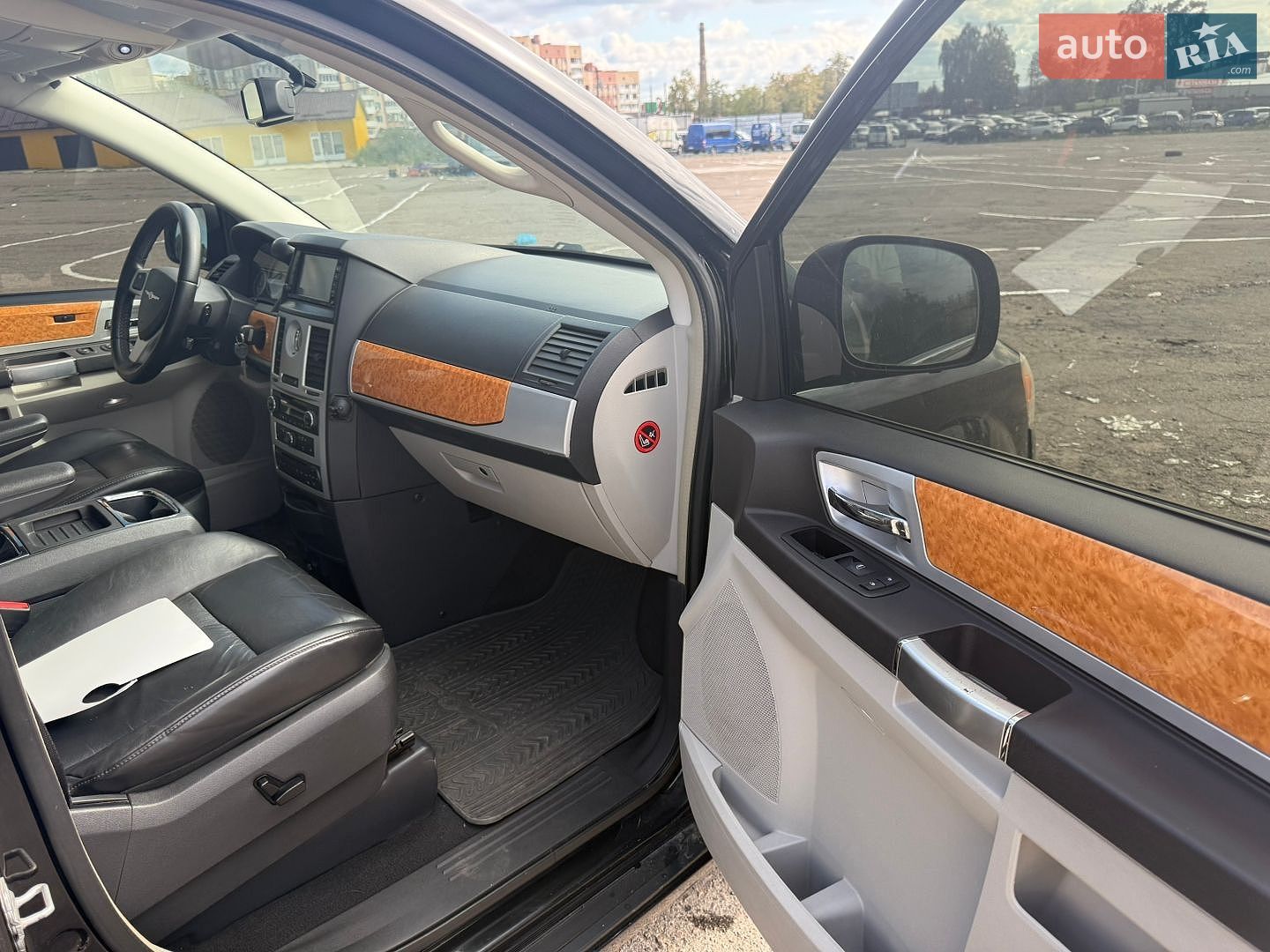 Chrysler Gr.voyager 2008 VIN 1A8HSH4918B142287 фото оголошення 18 з 25