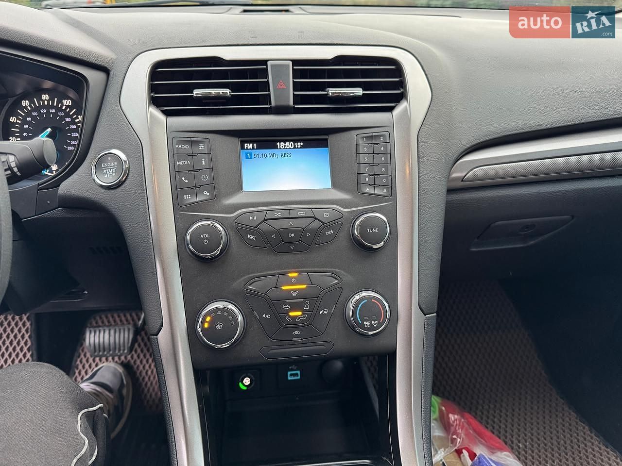 Ford Fusion 2020 VIN 3FA6P0G71LR197358 фото оголошення 7 з 14