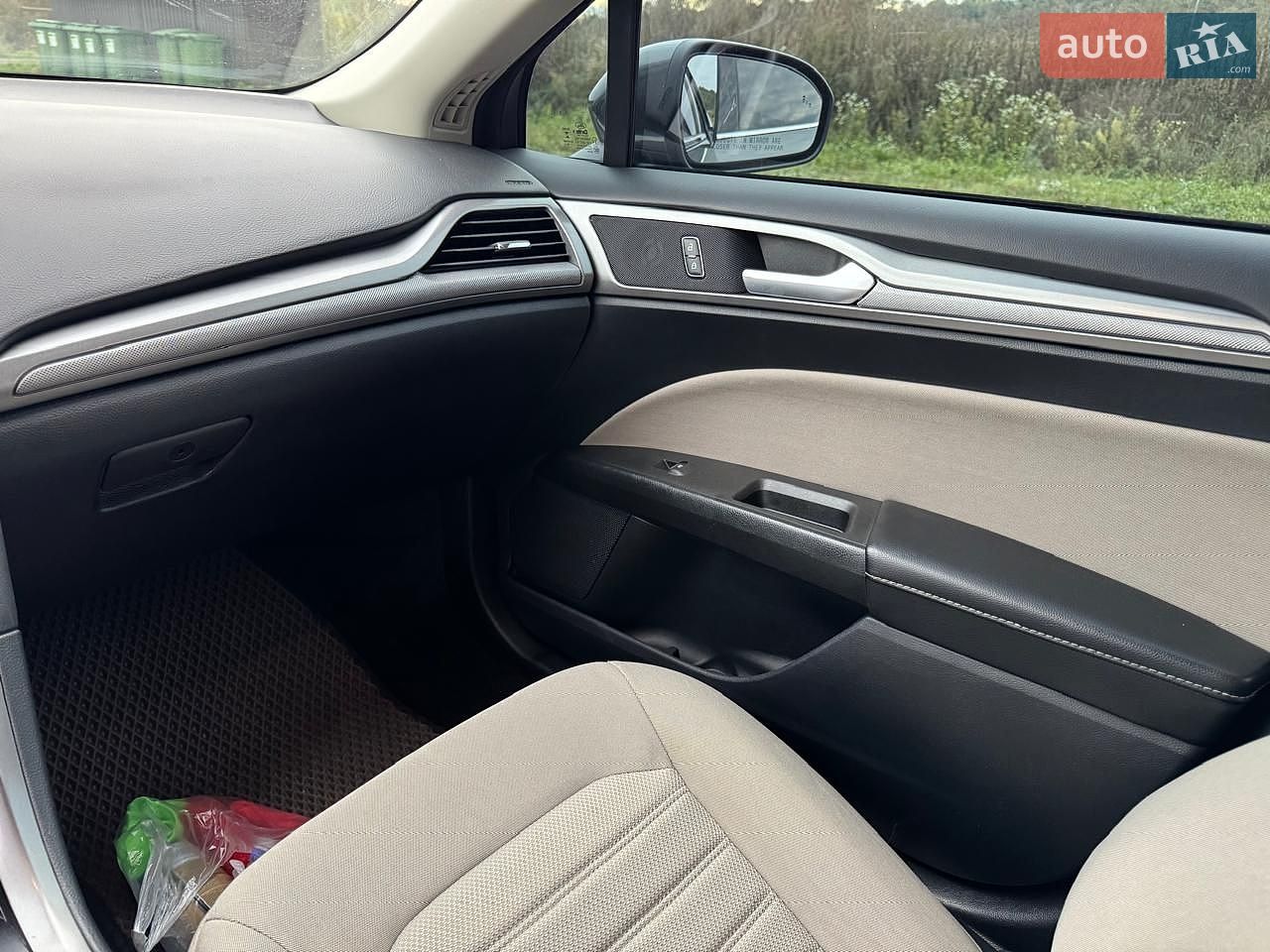 Ford Fusion 2020 VIN 3FA6P0G71LR197358 фото оголошення 9 з 14