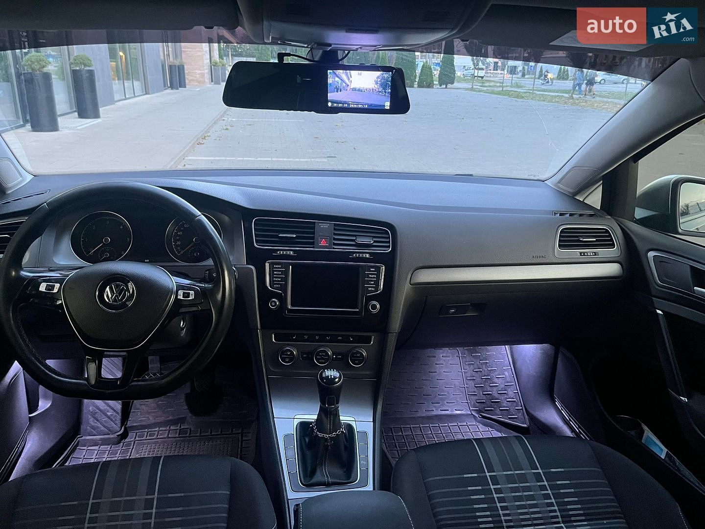 Volkswagen Golf 2016 VIN WVWZZZAUZGP584002 фото оголошення 27 з 27