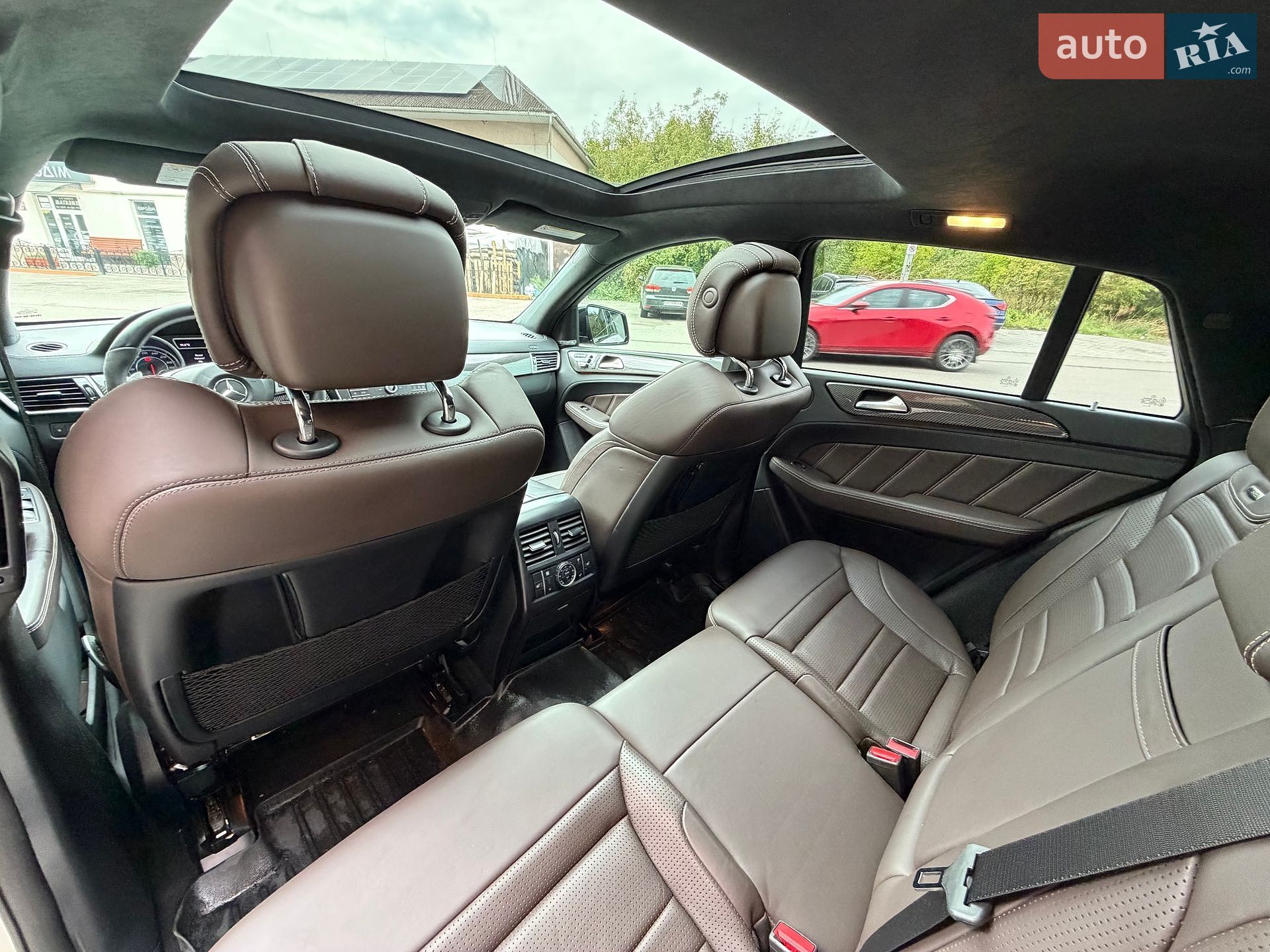 Mercedes-Benz GLE-Class Coupe 2019 VIN 4JGED7FB1KA137906 фото оголошення 18 з 27