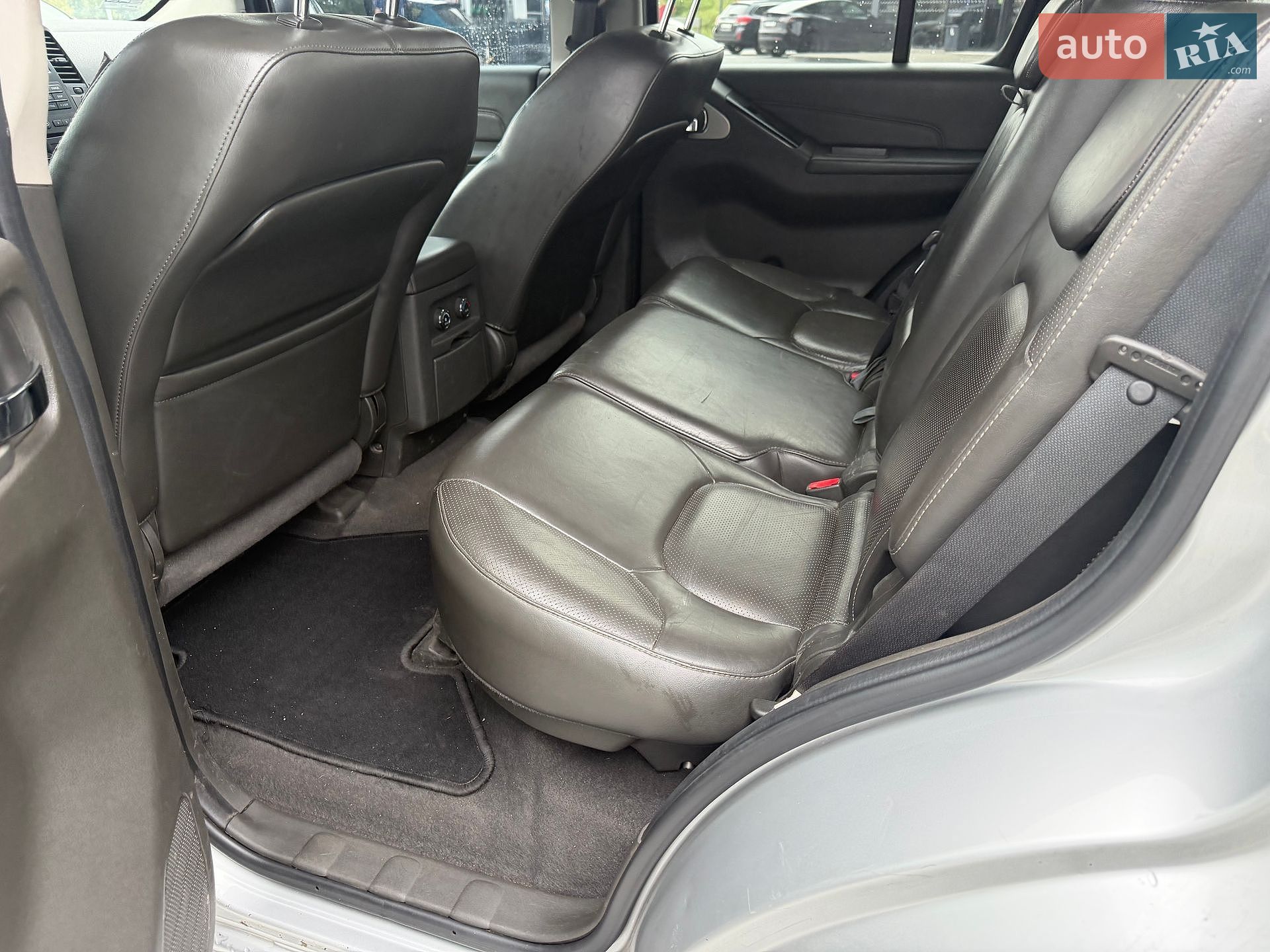 Nissan Pathfinder 2011 VIN VSKJVWR51U0427842 фото оголошення 20 з 49