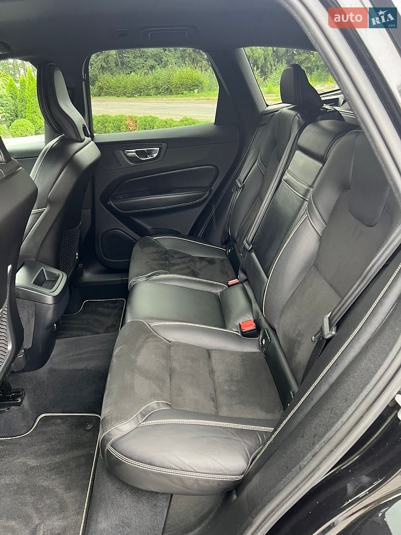 Volvo XC60 2019 VIN YV1UZA8UDK1225649 фото оголошення 22 з 47