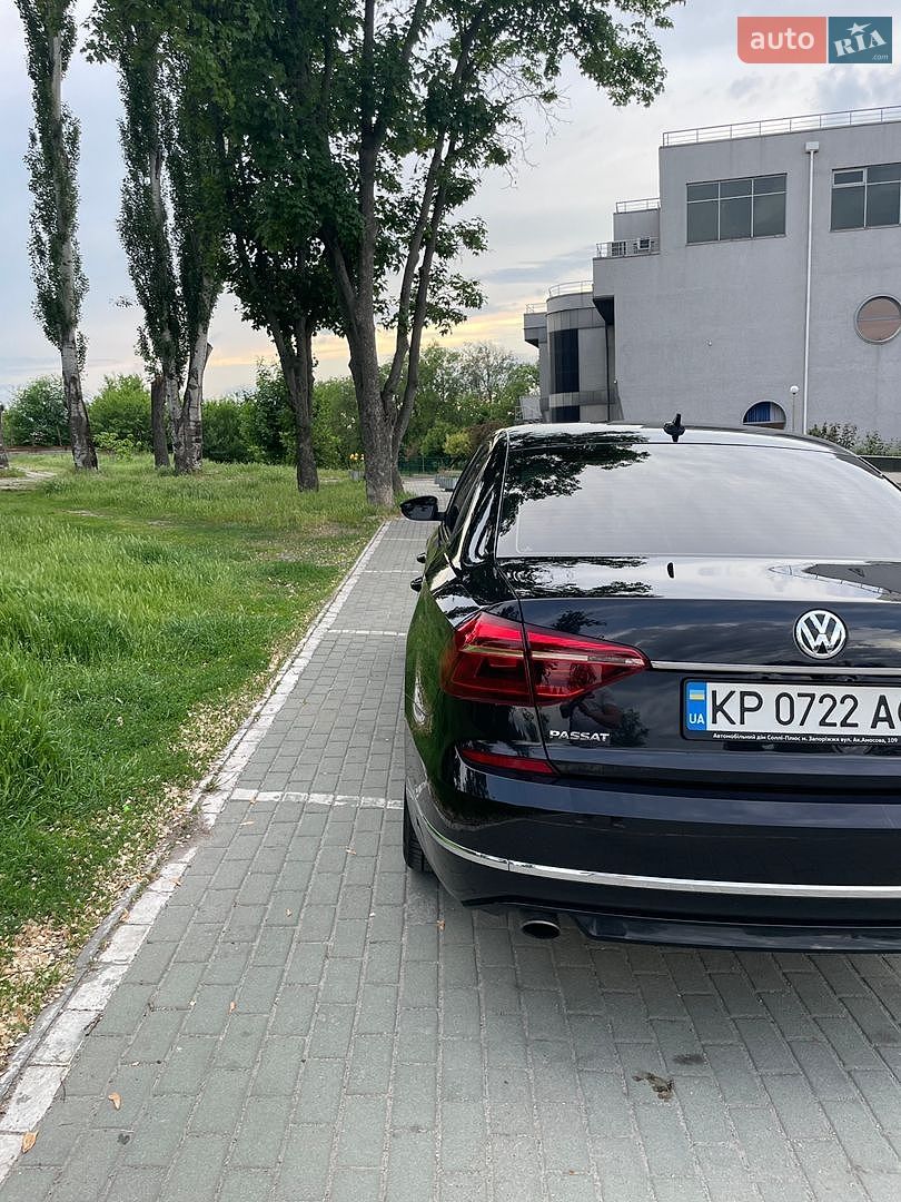 VOLKSWAGEN PASSAT 2016 VIN 1VWDT7A30HC030178 фото оголошення 2 з 17