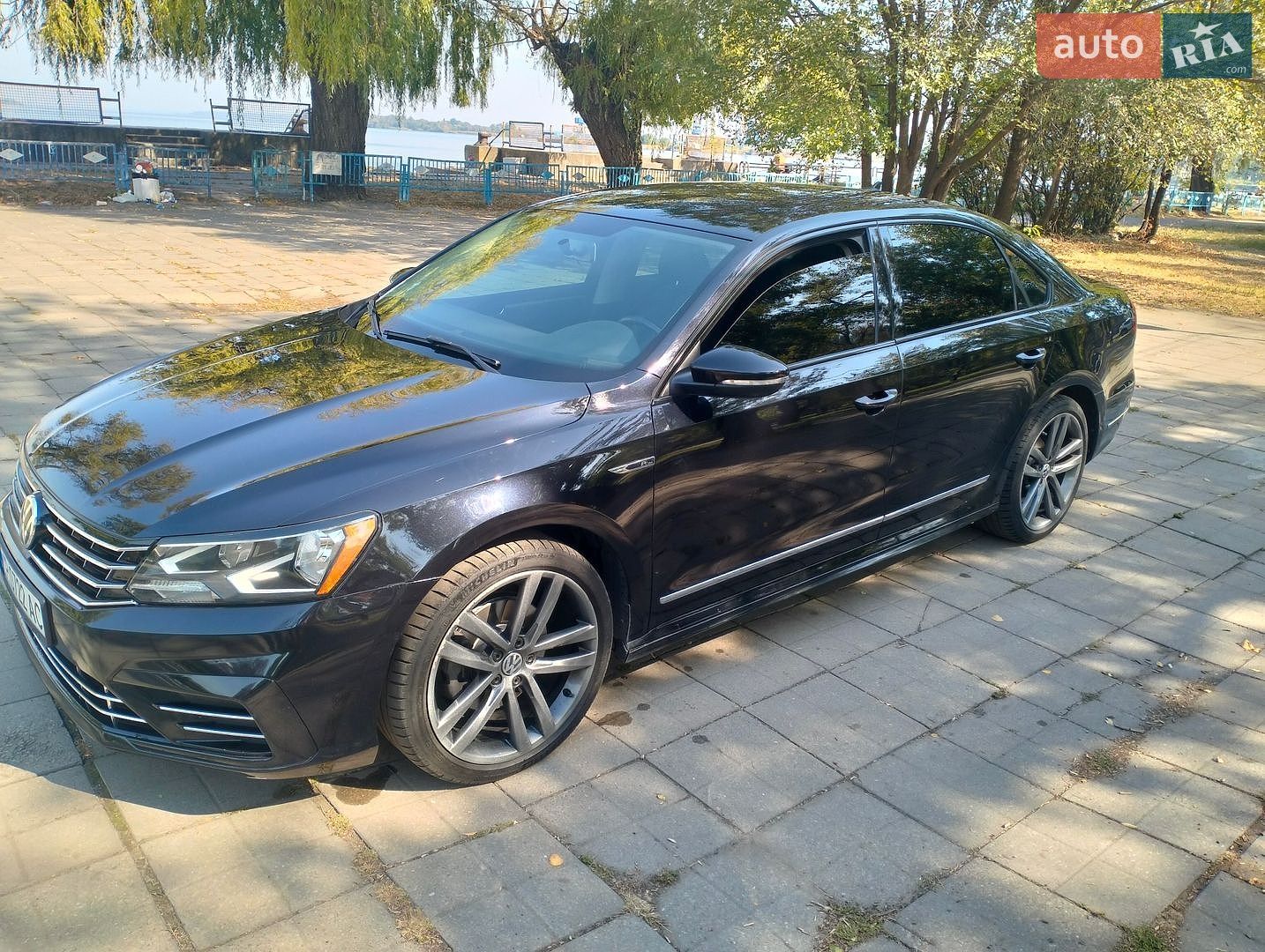 VOLKSWAGEN PASSAT 2016 VIN 1VWDT7A30HC030178 фото оголошення 6 з 17