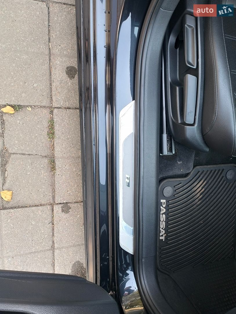VOLKSWAGEN PASSAT 2016 VIN 1VWDT7A30HC030178 фото оголошення 10 з 17