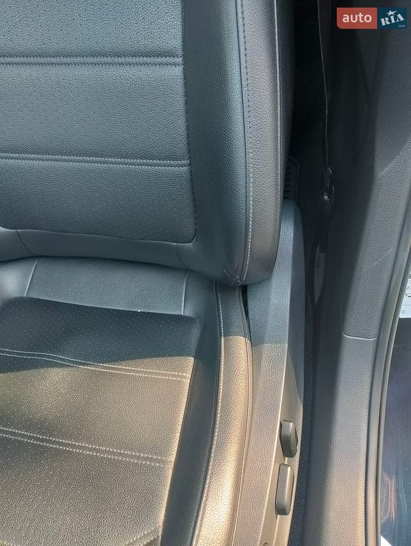 VOLKSWAGEN PASSAT 2016 VIN 1VWDT7A30HC030178 фото оголошення 13 з 17