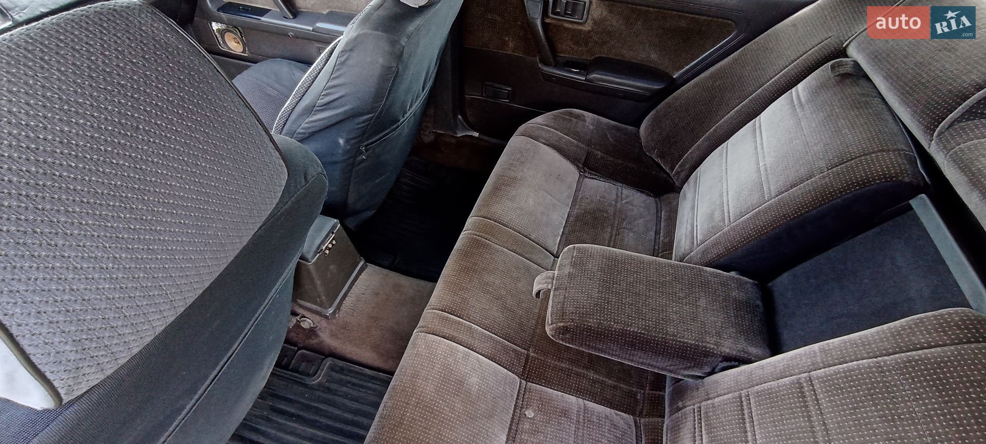 Nissan Bluebird 1987 VIN JN100HT12V0112280 фото оголошення 9 з 9