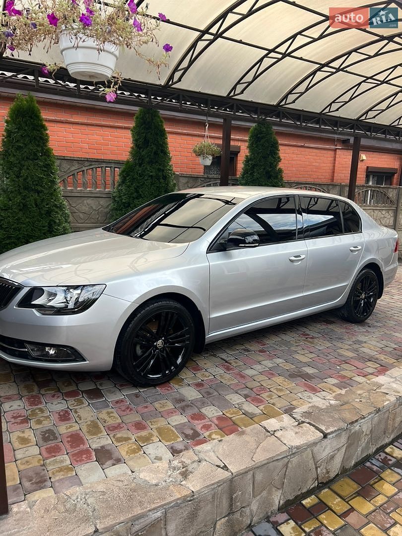 Skoda Superb 2013 VIN TMBAB43T9EB300336 фото оголошення 3 з 17