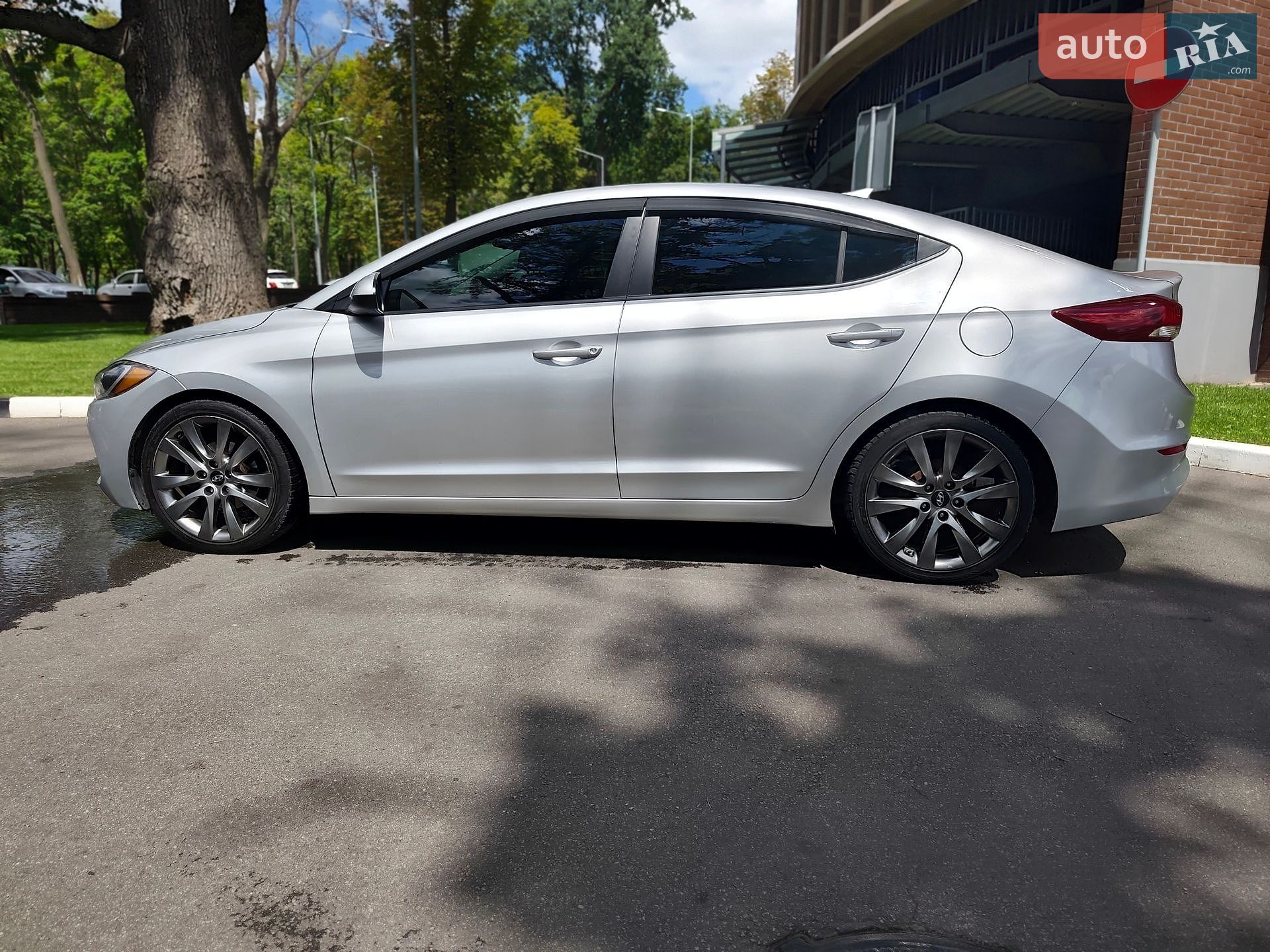 Hyundai Elantra 2016 VIN 5NPD84LF1HH034450 фото оголошення 4 з 17