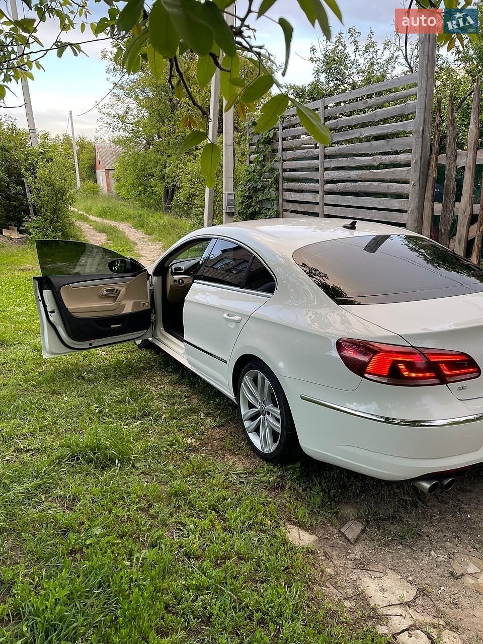 Volkswagen CC / Passat CC 2014 VIN WVWBN7AN5FE814413 фото оголошення 4 з 14