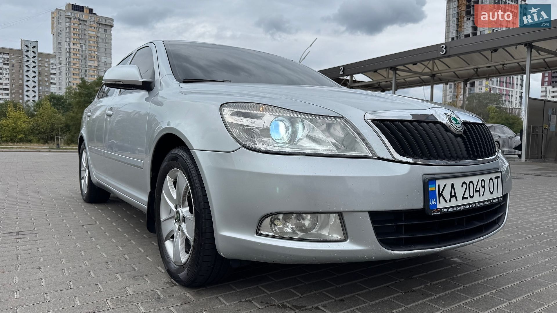 Skoda Octavia 2011 VIN TMBBT61Z3B8026726 фото оголошення 4 з 38