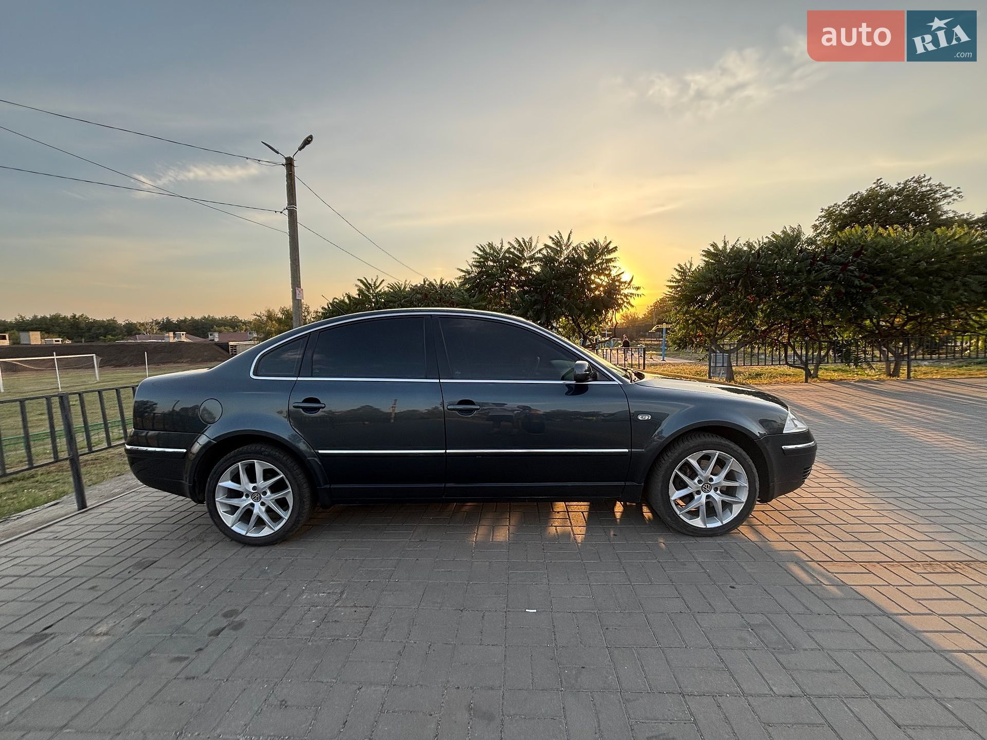 Volkswagen Passat 2002 VIN WVWZZZ3BZ3P284791 фото оголошення 4 з 35