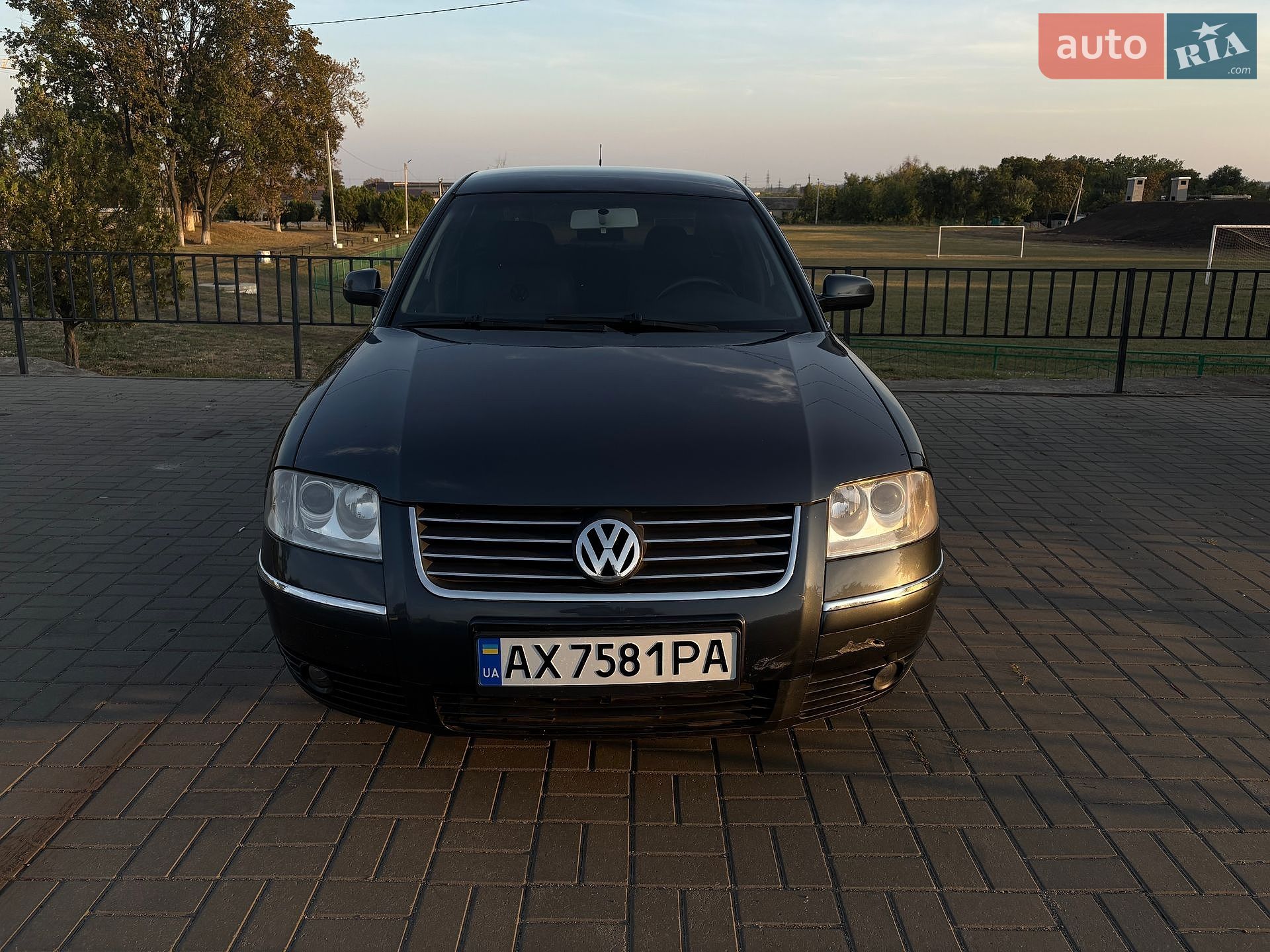 Volkswagen Passat 2002 VIN WVWZZZ3BZ3P284791 фото оголошення 2 з 35