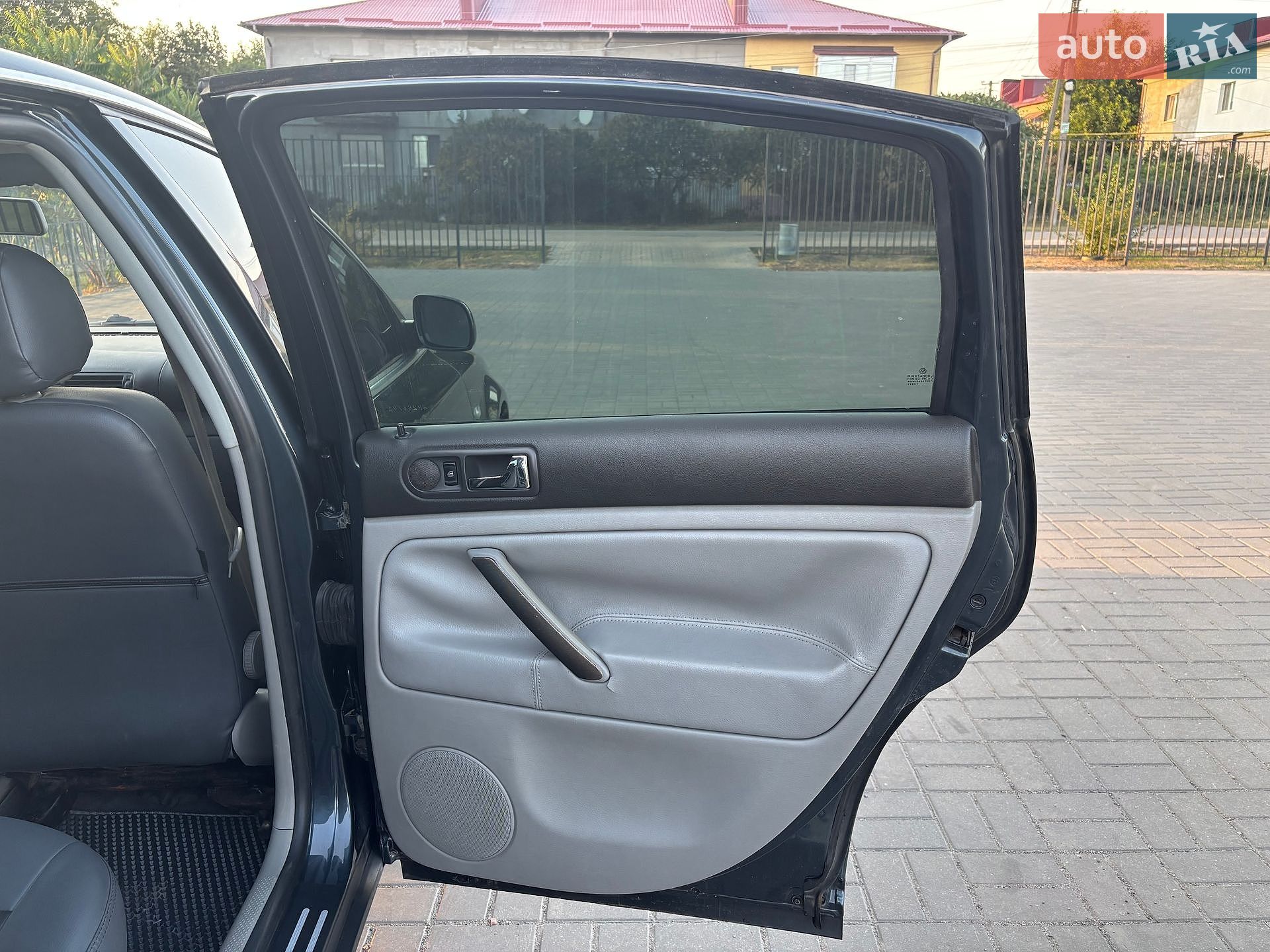 Volkswagen Passat 2002 VIN WVWZZZ3BZ3P284791 фото оголошення 23 з 35