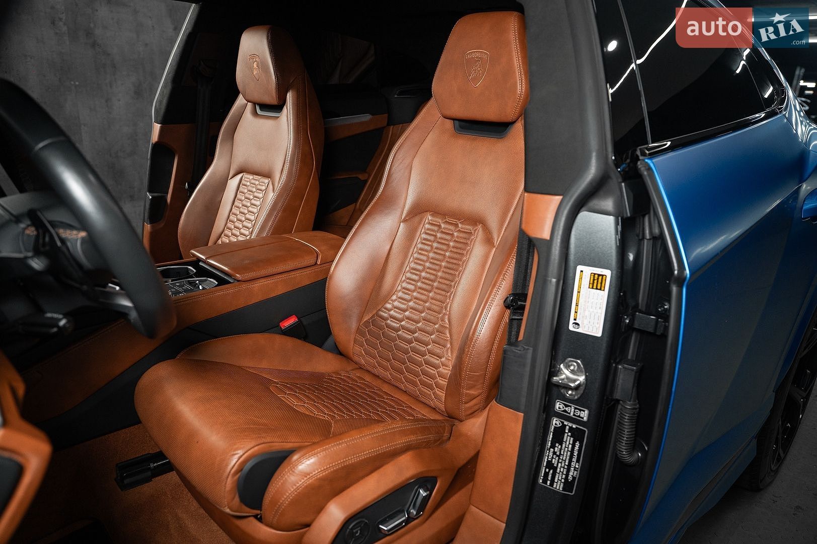 Lamborghini Urus 2019 VIN ZPBUA1ZL2LLA07643 фото оголошення 20 з 30