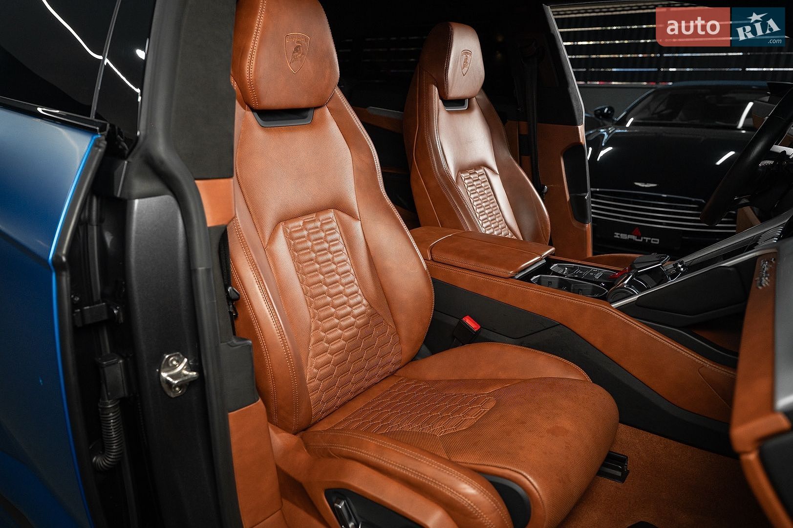 Lamborghini Urus 2019 VIN ZPBUA1ZL2LLA07643 фото оголошення 23 з 30
