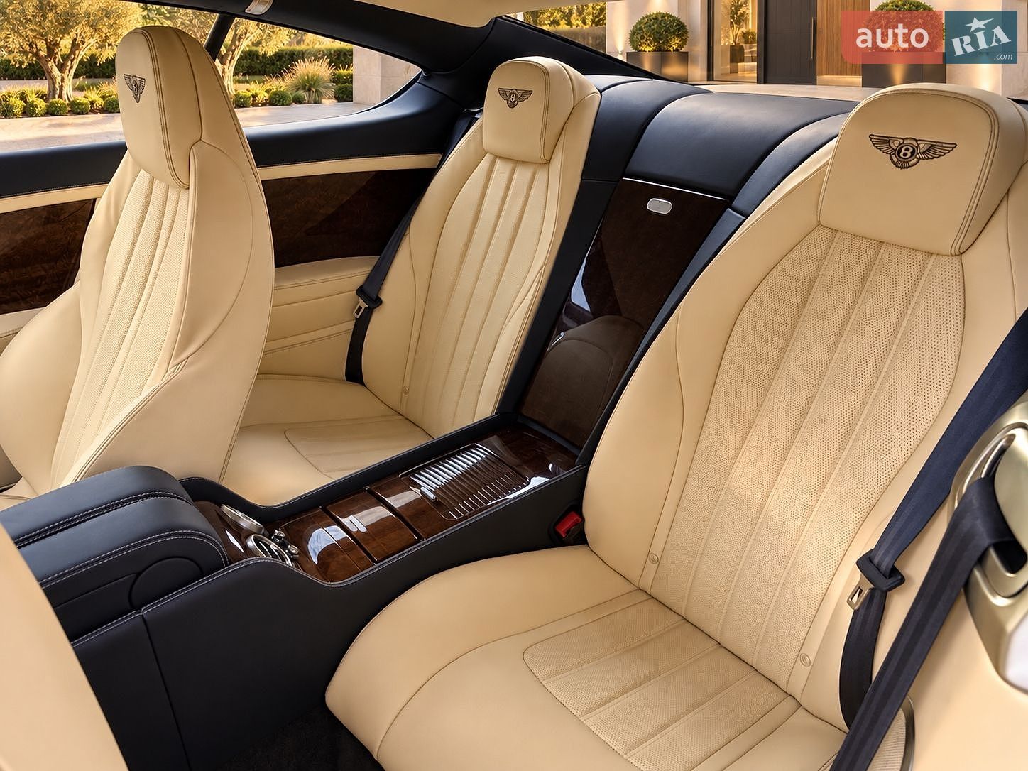 Bentley Continental GT 2014 VIN SCBFU7ZA8EC040824 фото оголошення 4 з 5