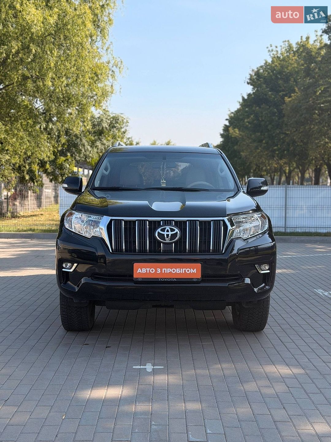 Toyota Land Cruiser Prado 2017 VIN JTEBX3FJ10K290741 фото оголошення 2 з 18