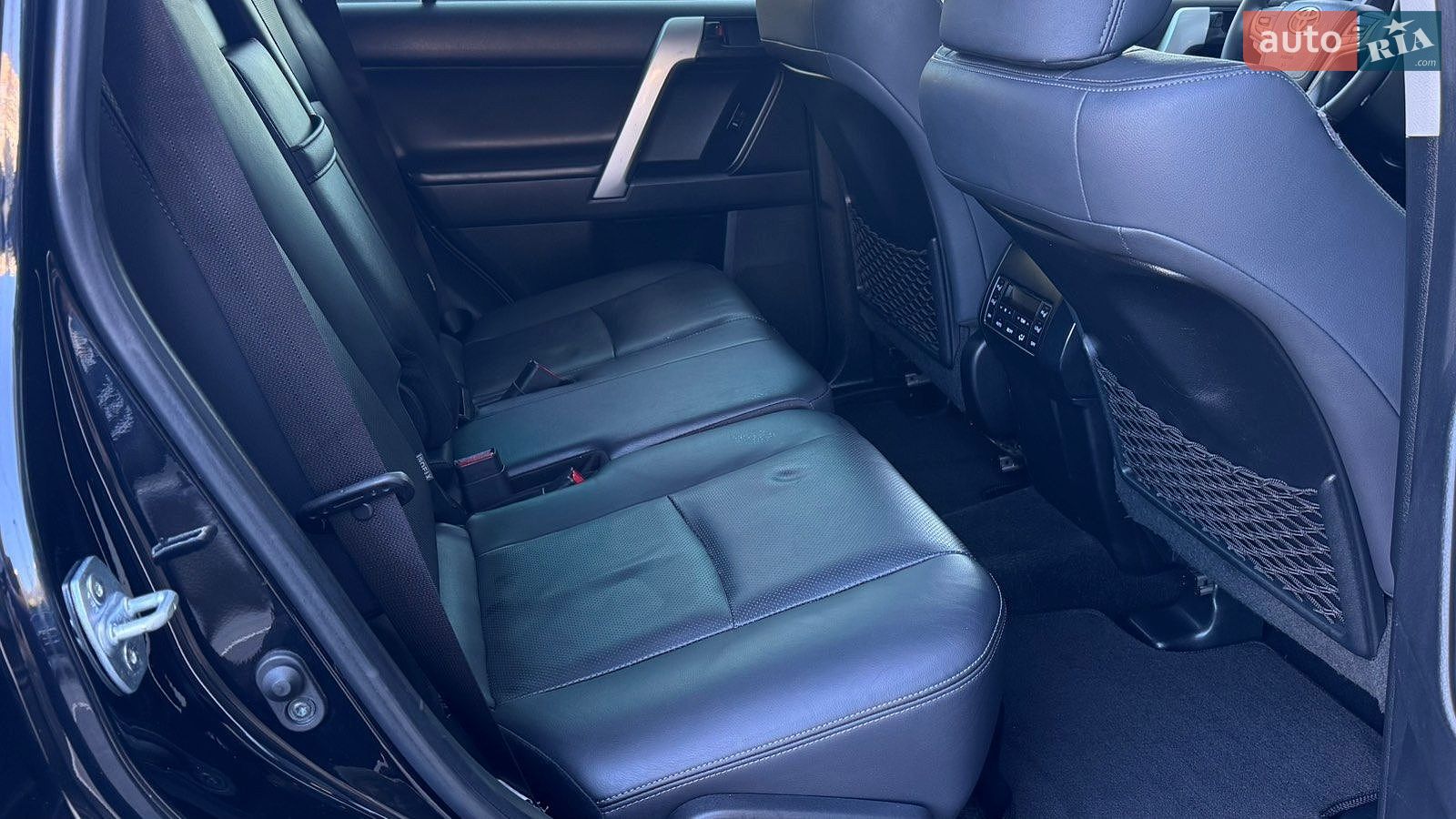Toyota Land Cruiser Prado 2017 VIN JTEBR3FJ10K076620 фото оголошення 7 з 18