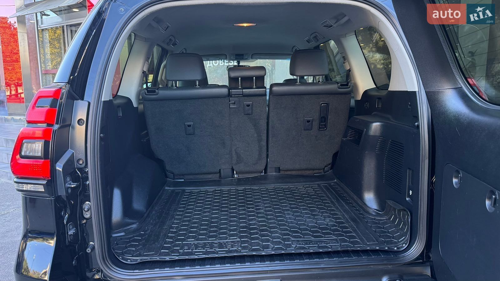 Toyota Land Cruiser Prado 2017 VIN JTEBR3FJ10K076620 фото оголошення 13 з 18
