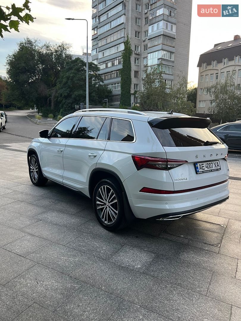 Skoda Kodiaq 2022 VIN TMBLD6NS6PB400609 фото оголошення 4 з 41