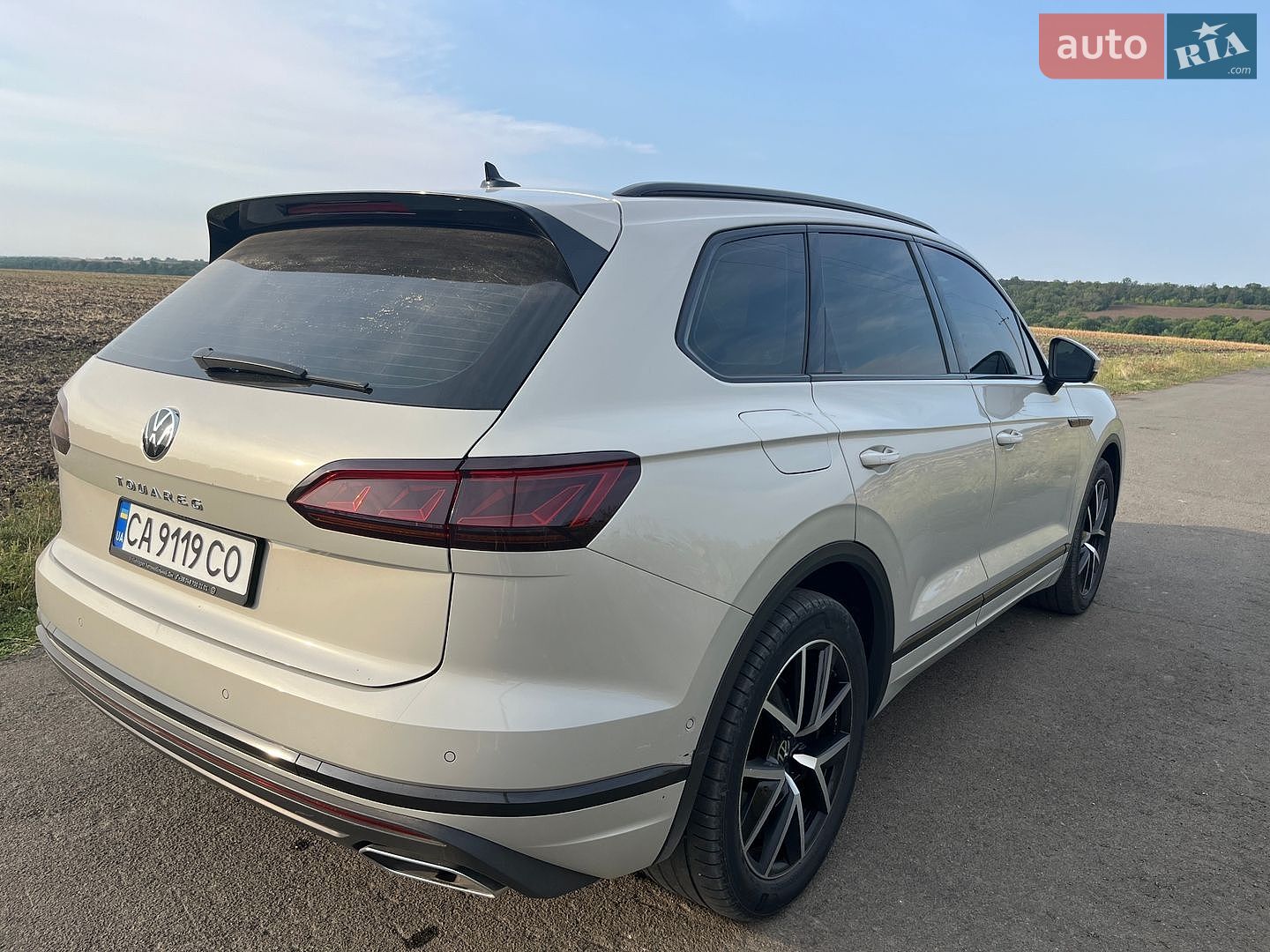 Volkswagen Touareg 2022 VIN WVGZZZCRZND020510 фото оголошення 8 з 9