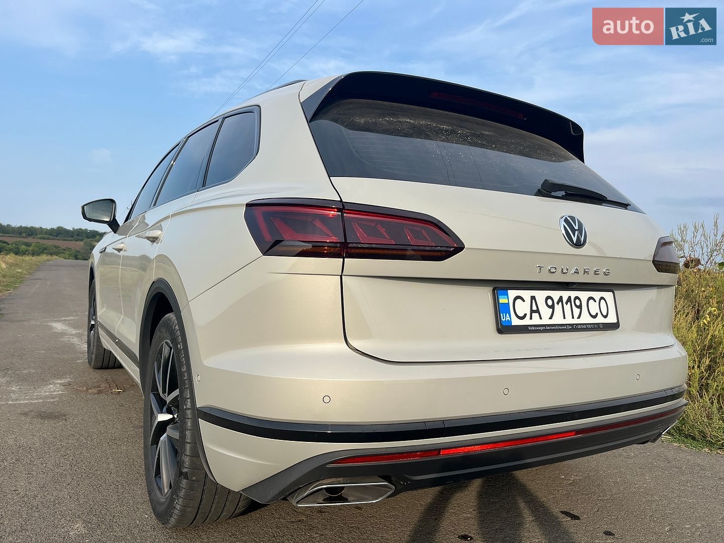 Volkswagen Touareg 2022 VIN WVGZZZCRZND020510 фото оголошення 9 з 9