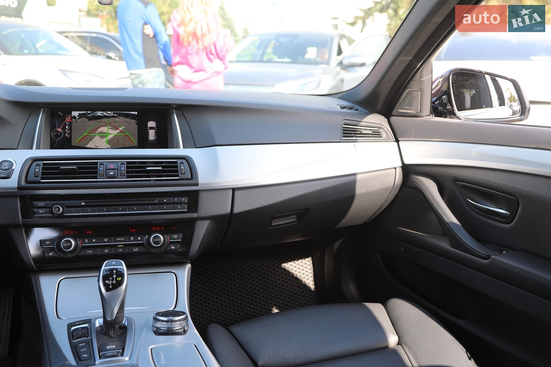 BMW 5 Series 2016 VIN WBA5K31030G586536 фото оголошення 13 з 32