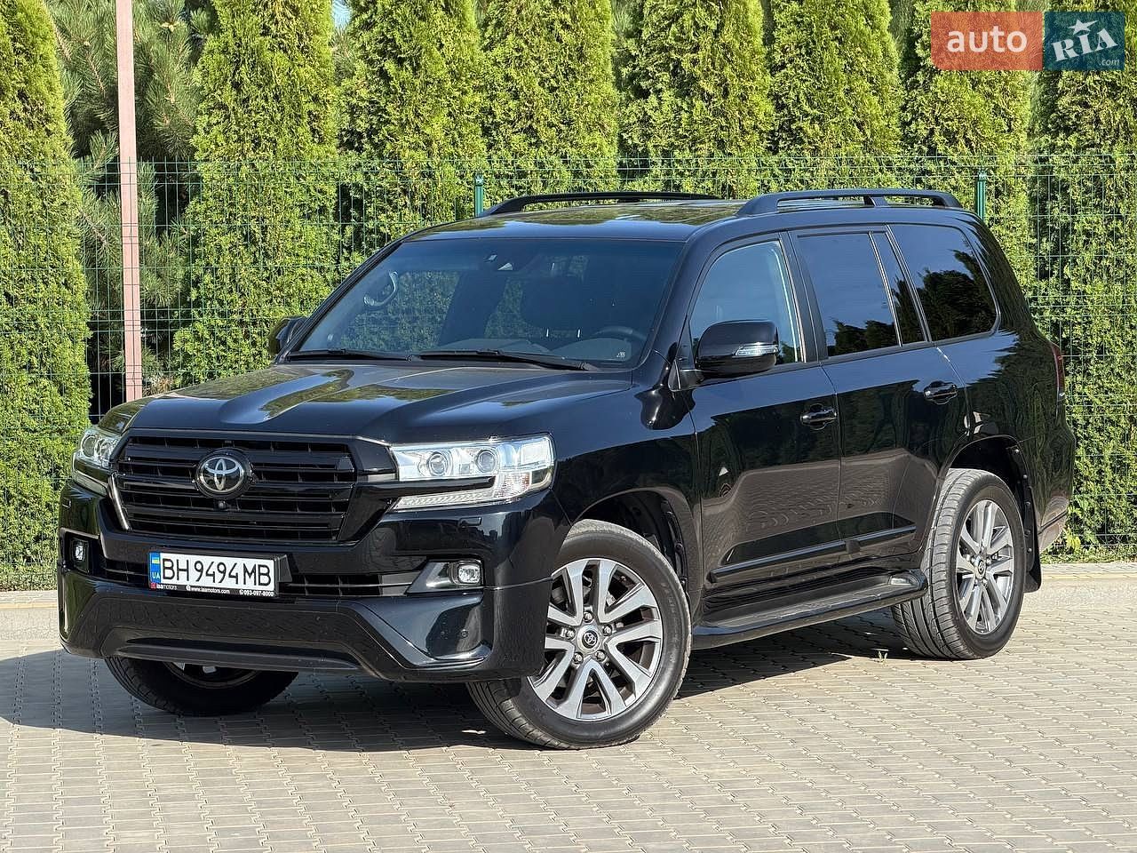 Toyota Land Cruiser 2017 VIN JTMCV02J804231533 фото оголошення 4 з 39