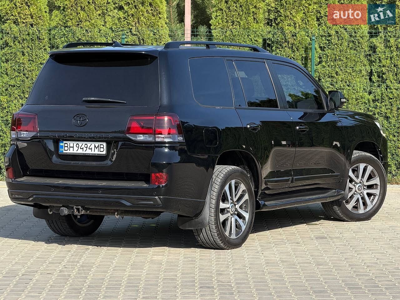 Toyota Land Cruiser 2017 VIN JTMCV02J804231533 фото оголошення 12 з 39