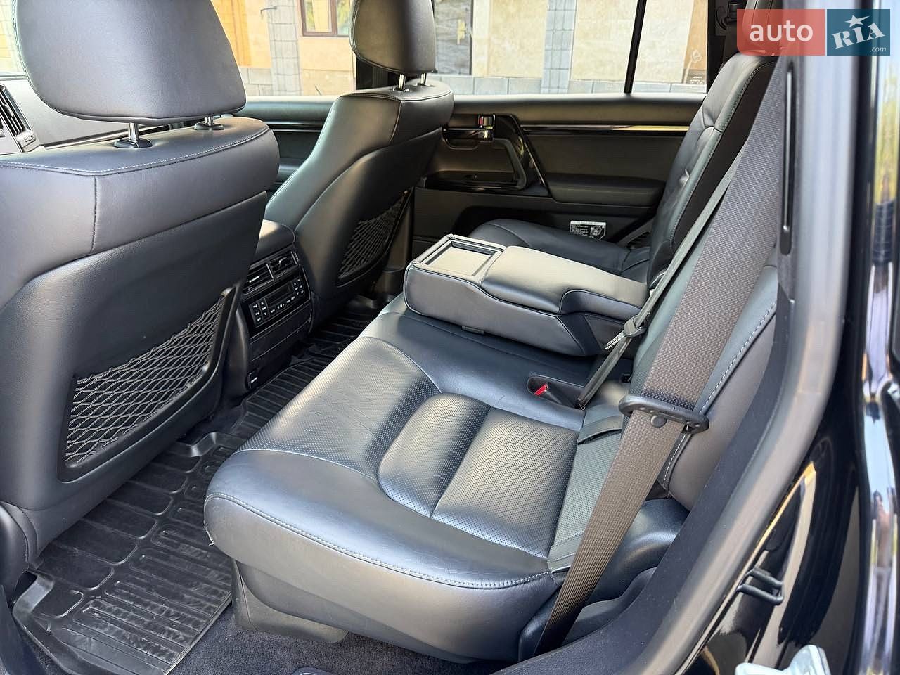Toyota Land Cruiser 2017 VIN JTMCV02J804231533 фото оголошення 30 з 39