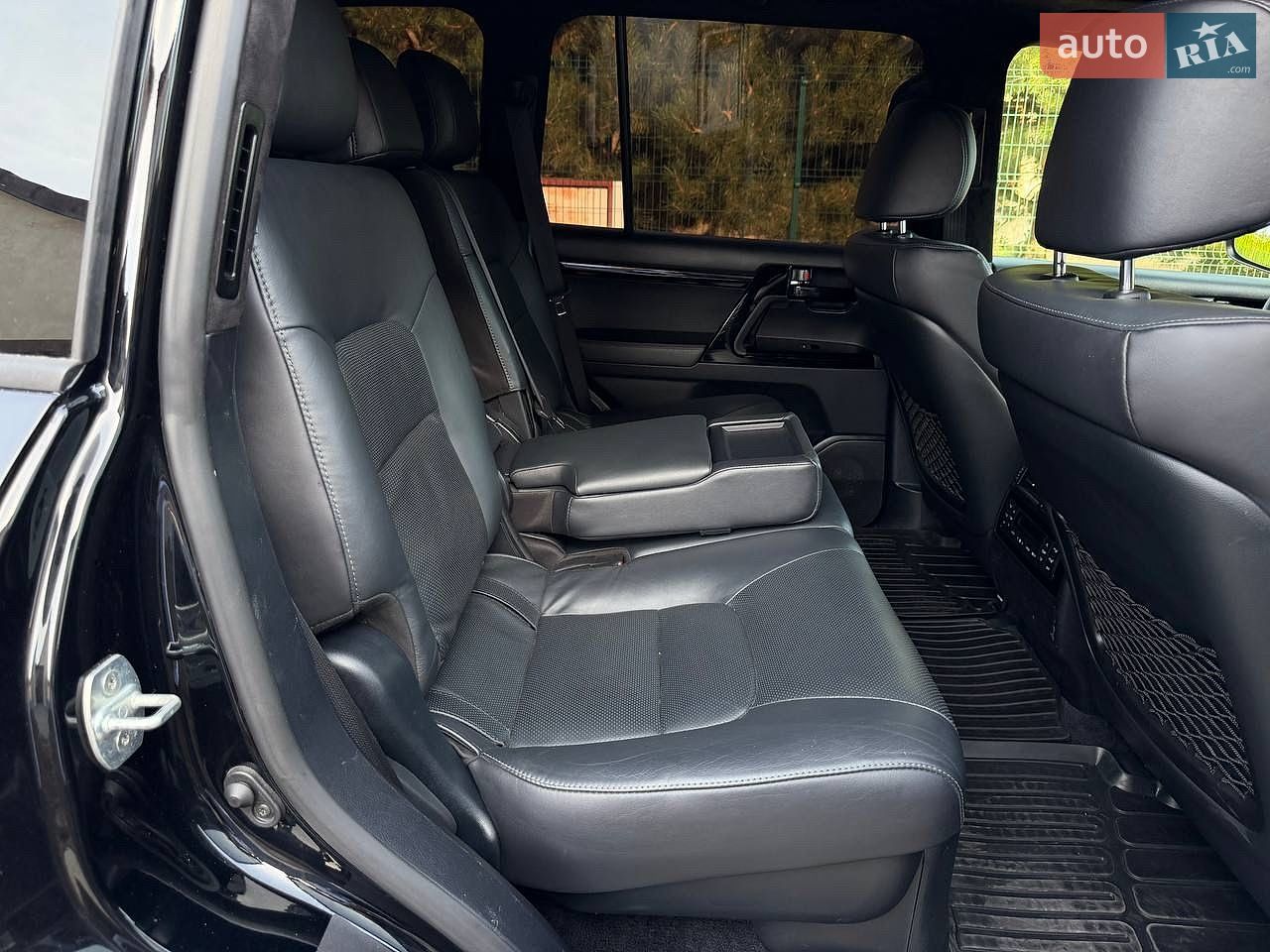 Toyota Land Cruiser 2017 VIN JTMCV02J804231533 фото оголошення 33 з 39