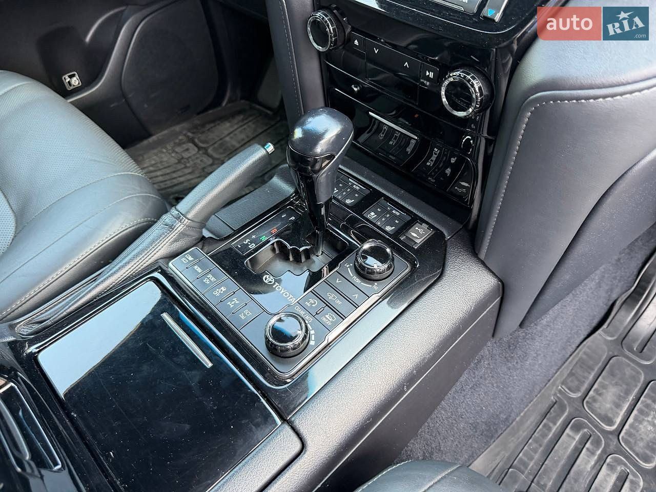 Toyota Land Cruiser 2017 VIN JTMCV02J804231533 фото оголошення 37 з 39